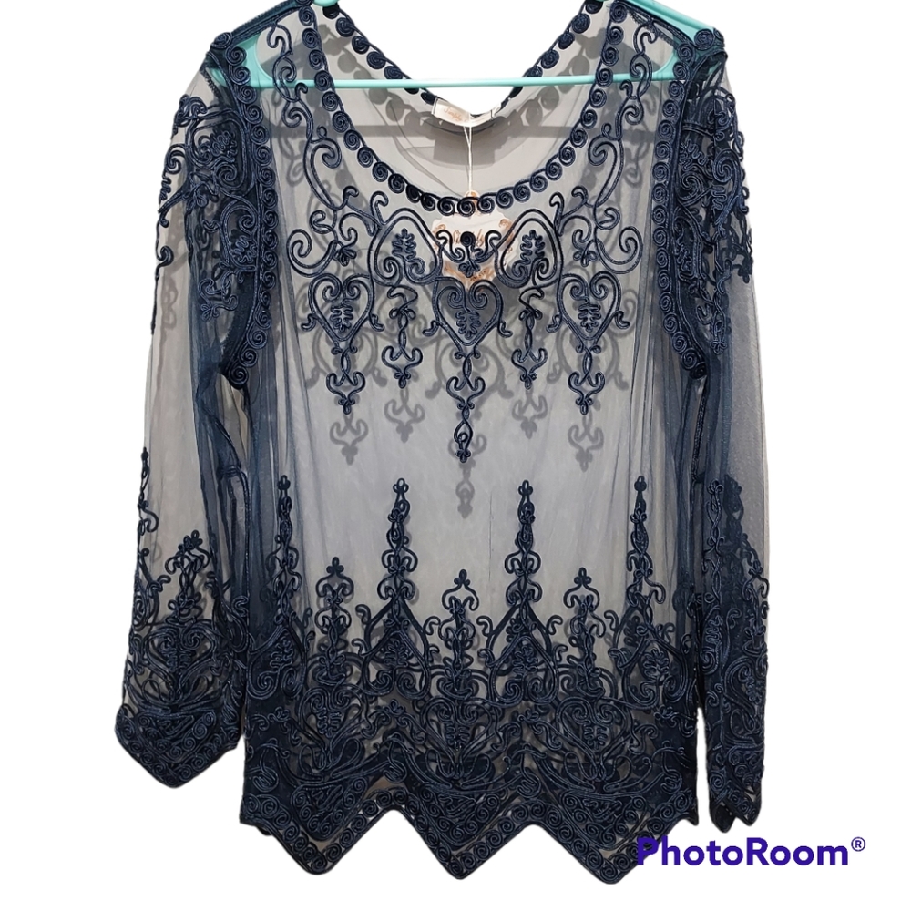 Sheer Lace Top 😍